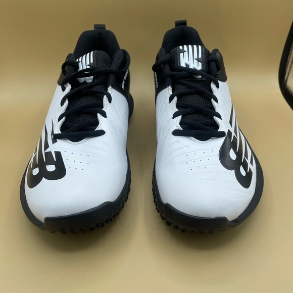 Sz 10 New Balance Women FuelCell FUSE v3 Turf Trainer Wht/Blk Softball Shoe NEW - Picture 2 of 9